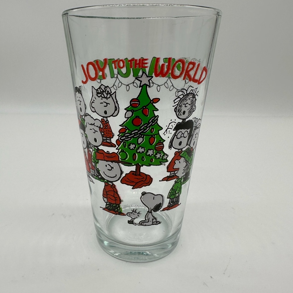 Peanuts Charlie Brown Christmas “ JOY TO THE WORLD ” 2011 Drinking Glass